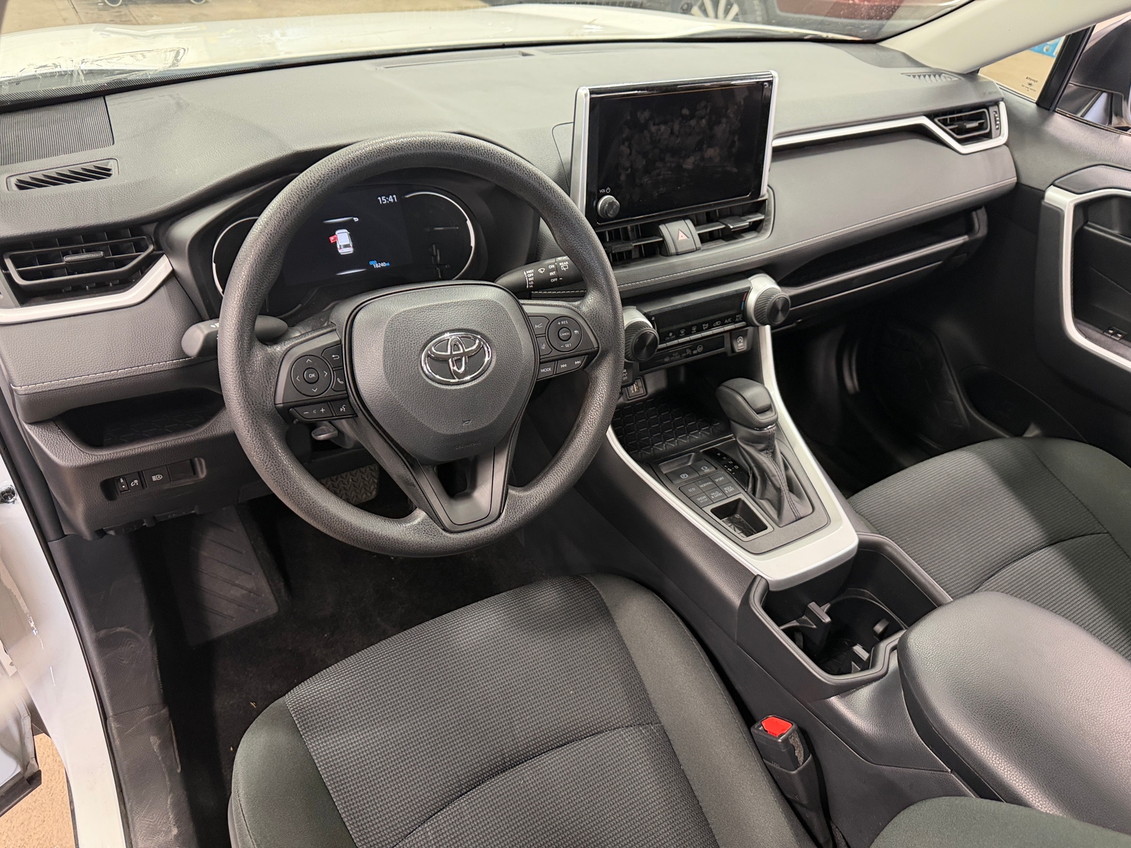 Thumbnail: 2025 Toyota RAV4 - 3