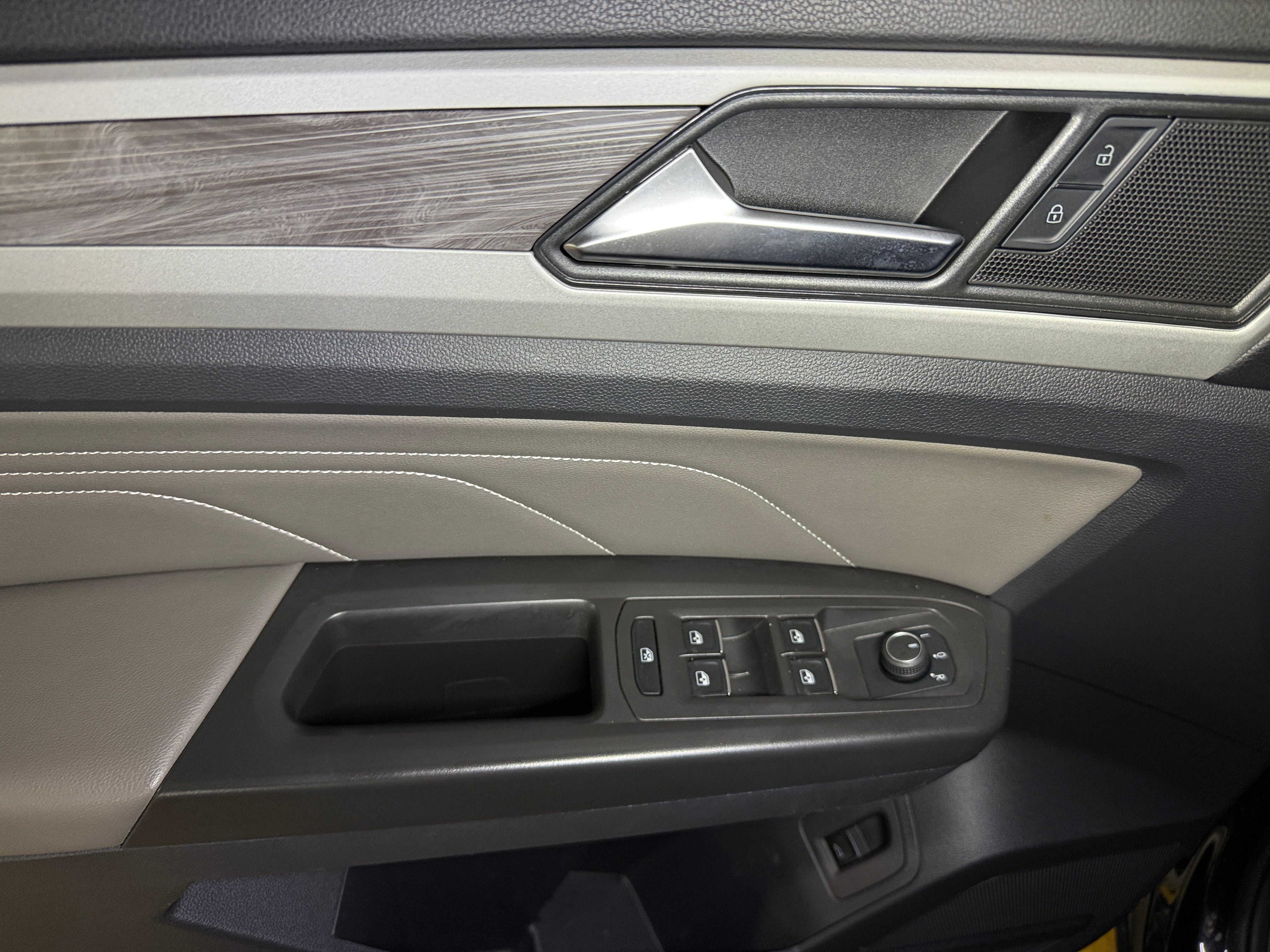 2023 Volkswagen Atlas Cross Sport