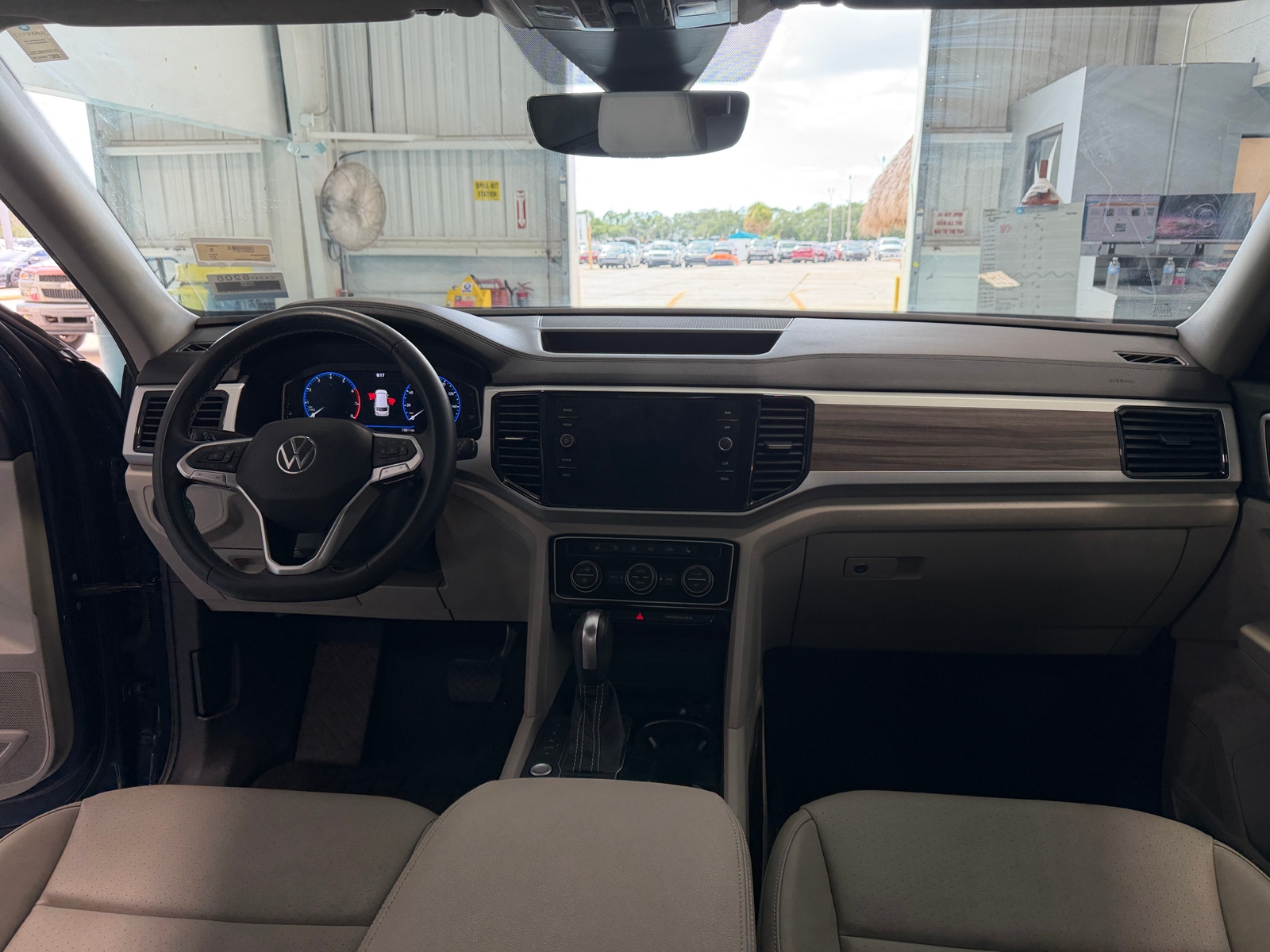 Thumbnail: 2021 Volkswagen Atlas - 2