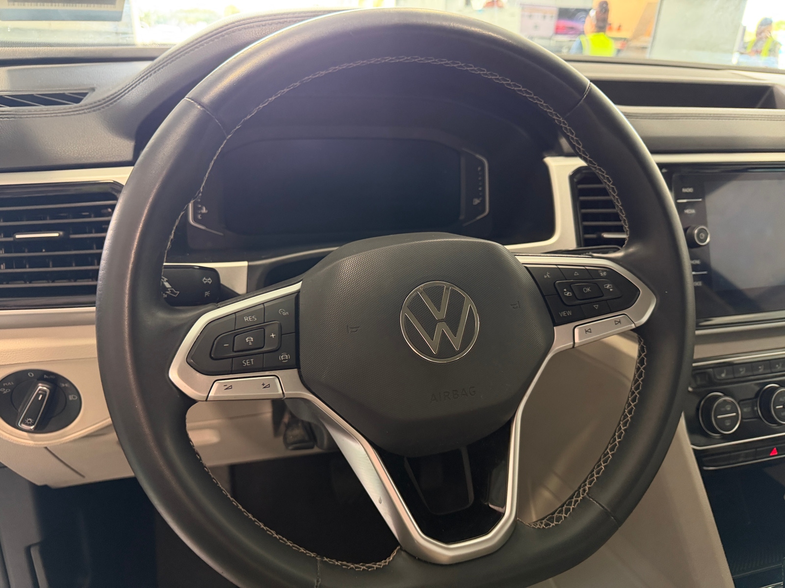 Thumbnail: 2021 Volkswagen Atlas - 4
