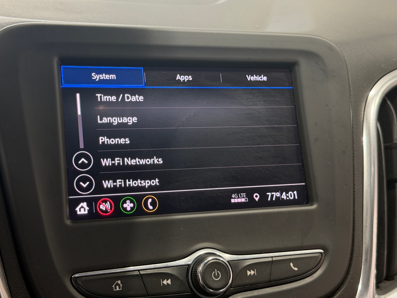 Thumbnail: 2021 Chevrolet Equinox - 4