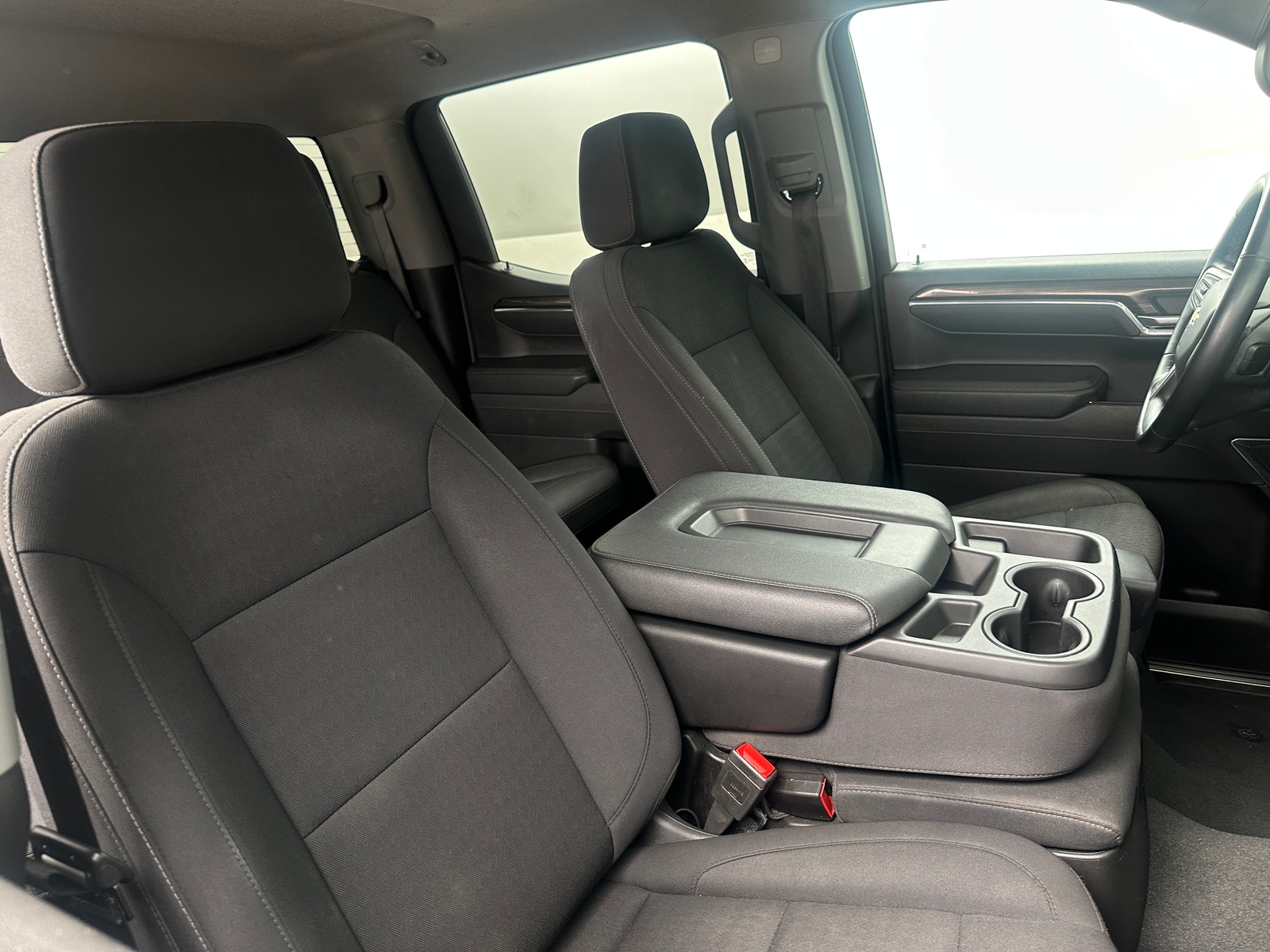 Thumbnail: 2025 Chevrolet Silverado 1500 - 2