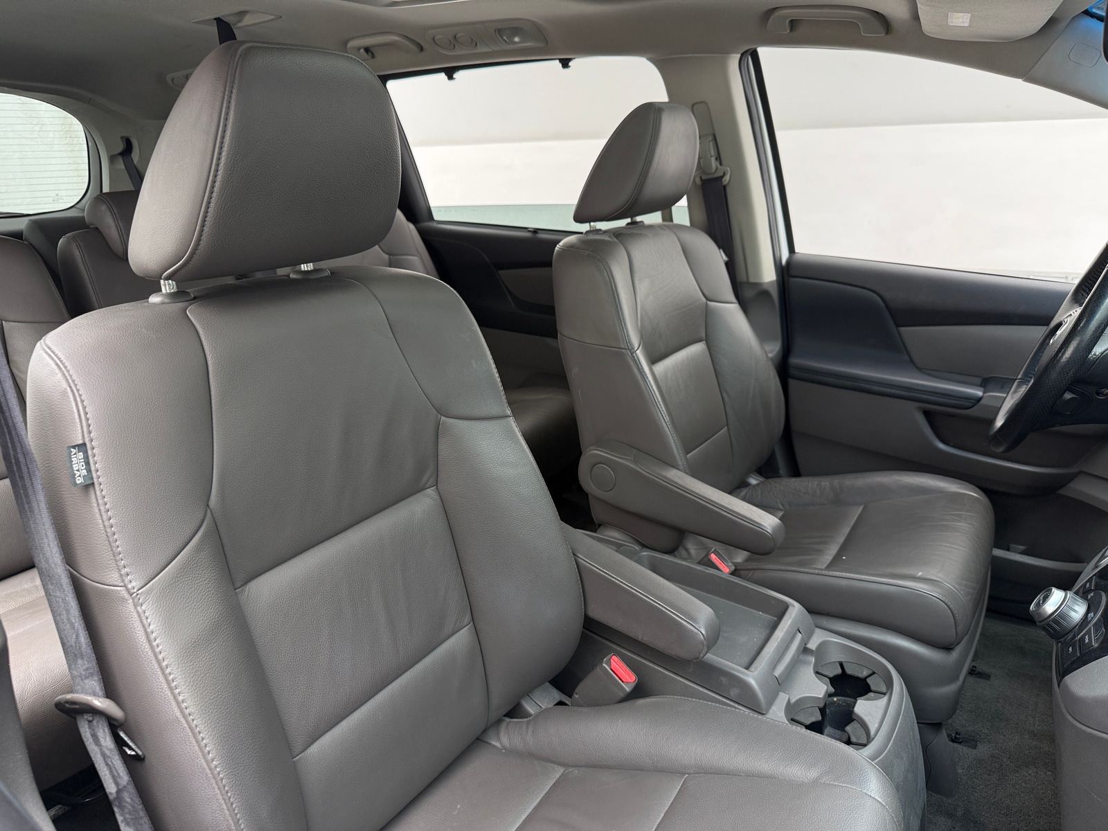 Thumbnail: 2012 Honda Odyssey - 2