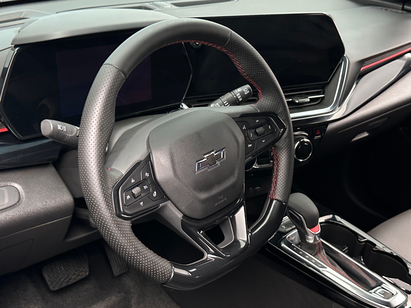 Thumbnail: 2026 Chevrolet Trax - 4