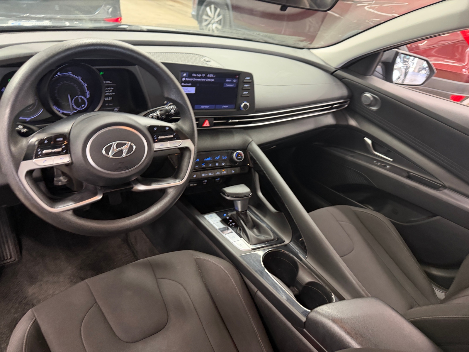 Thumbnail: 2021 Hyundai Elantra - 3