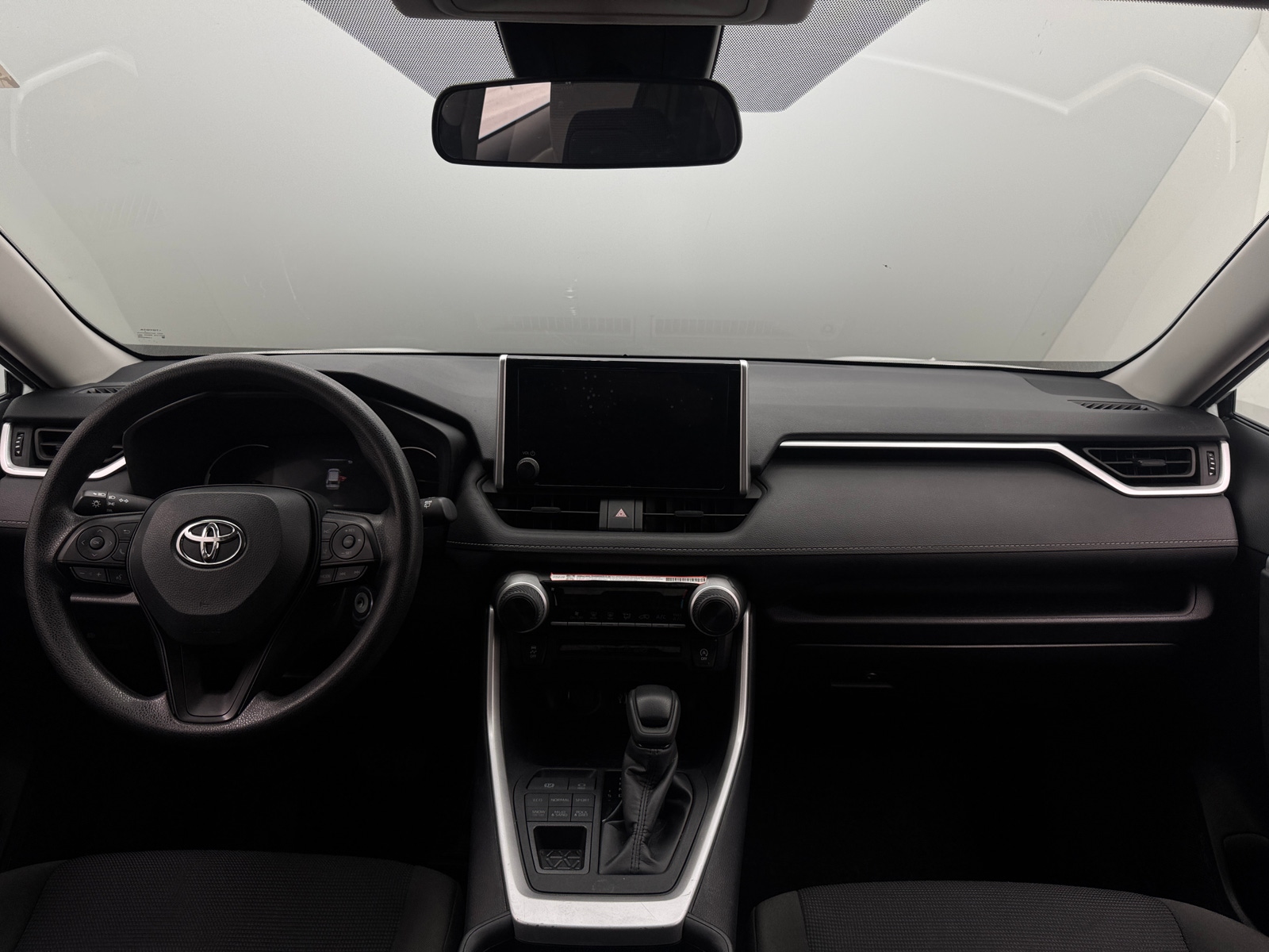 Thumbnail: 2025 Toyota RAV4 - 3
