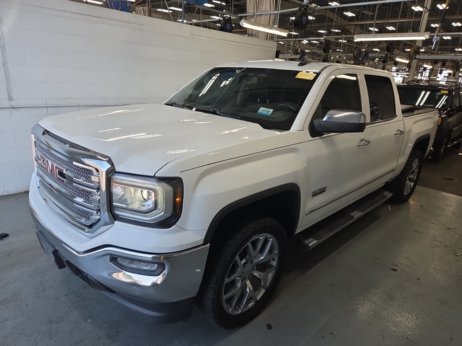 2018 GMC Sierra 1500 2WD Crew Cab 143.5" SLT