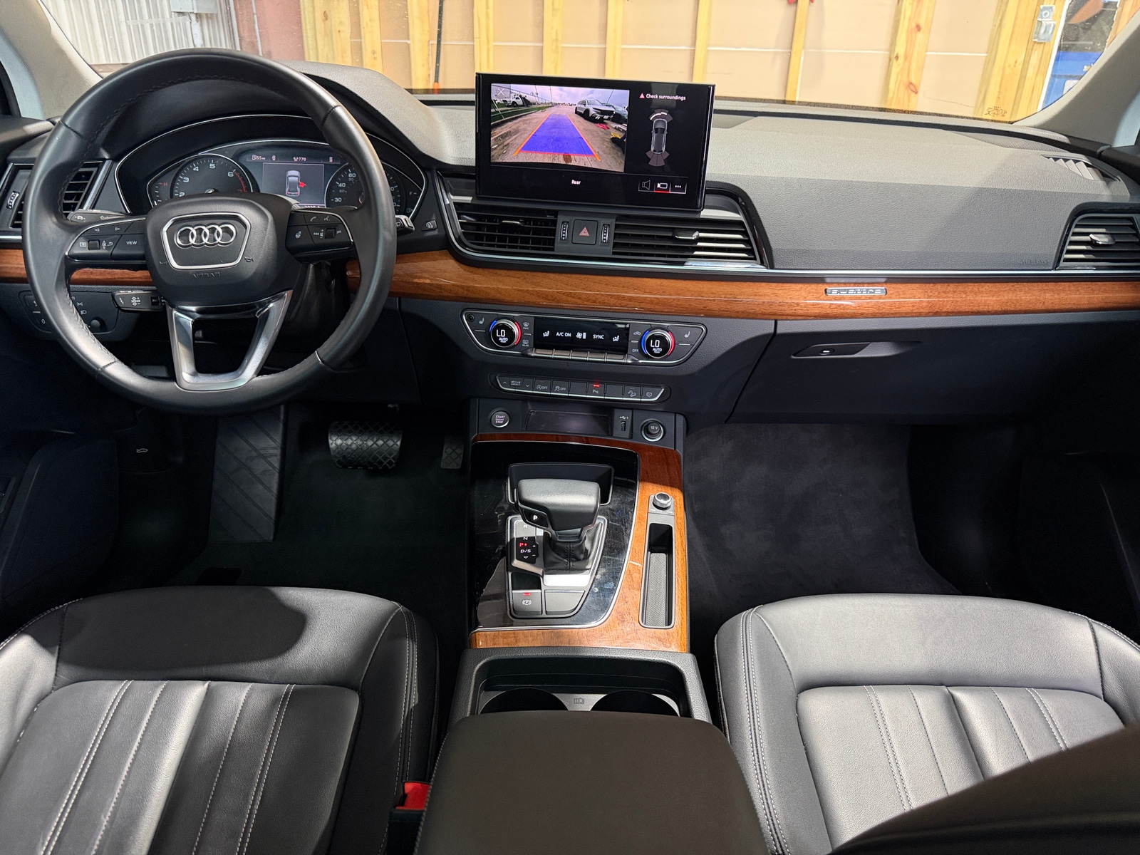 Thumbnail: 2023 Audi Q5 - 3
