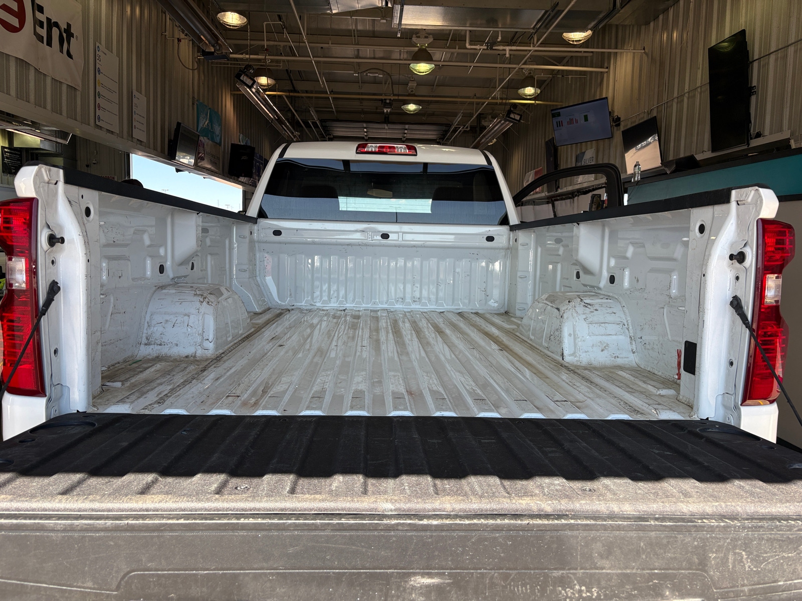 Thumbnail: 2023 Chevrolet Silverado 1500 - 5