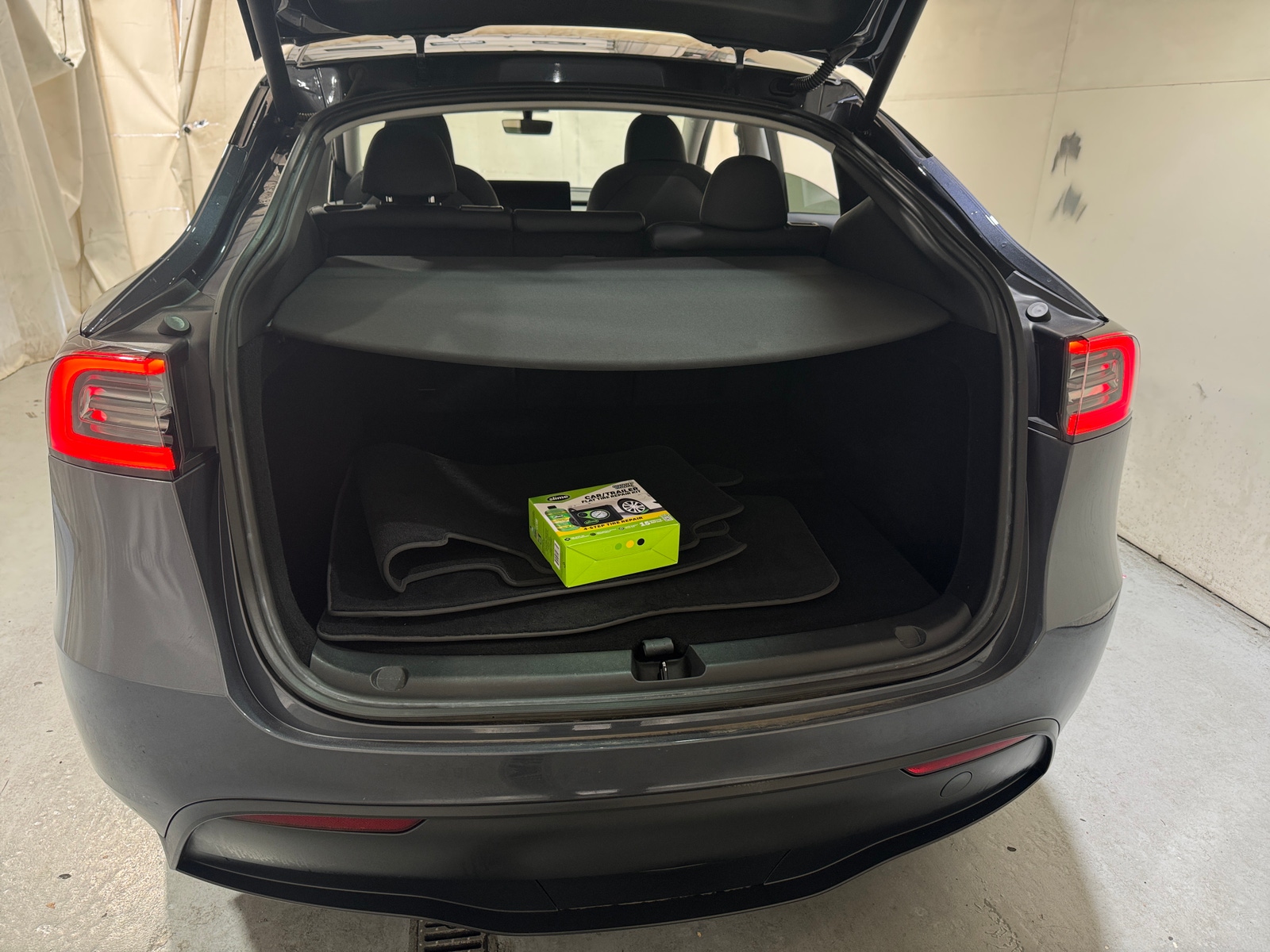 Thumbnail: 2023 Tesla Model Y - 6