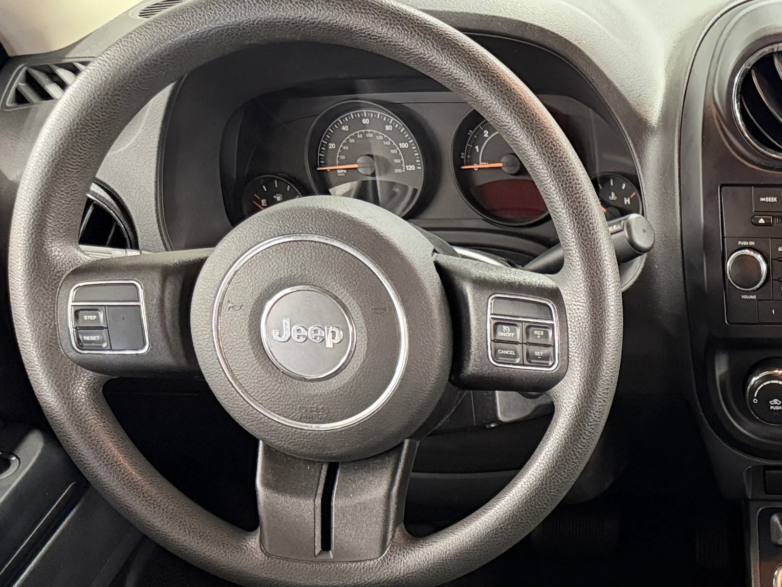 Thumbnail: 2016 Jeep Patriot - 5