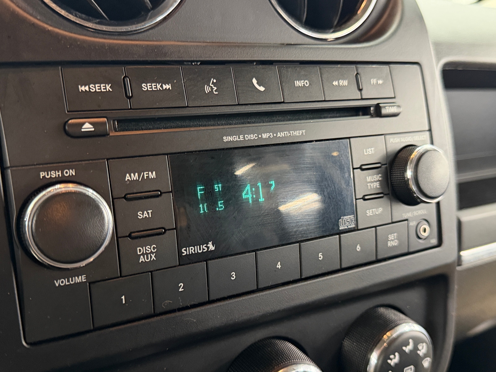 Thumbnail: 2016 Jeep Patriot - 4