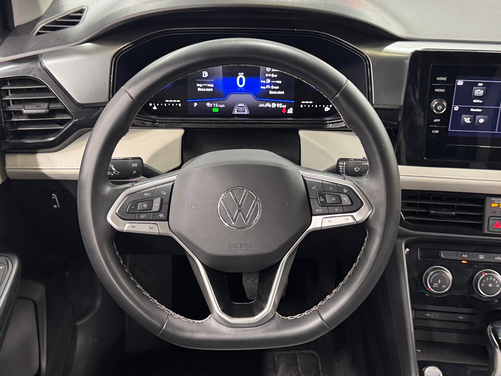 Thumbnail: 2025 Volkswagen Taos - 5