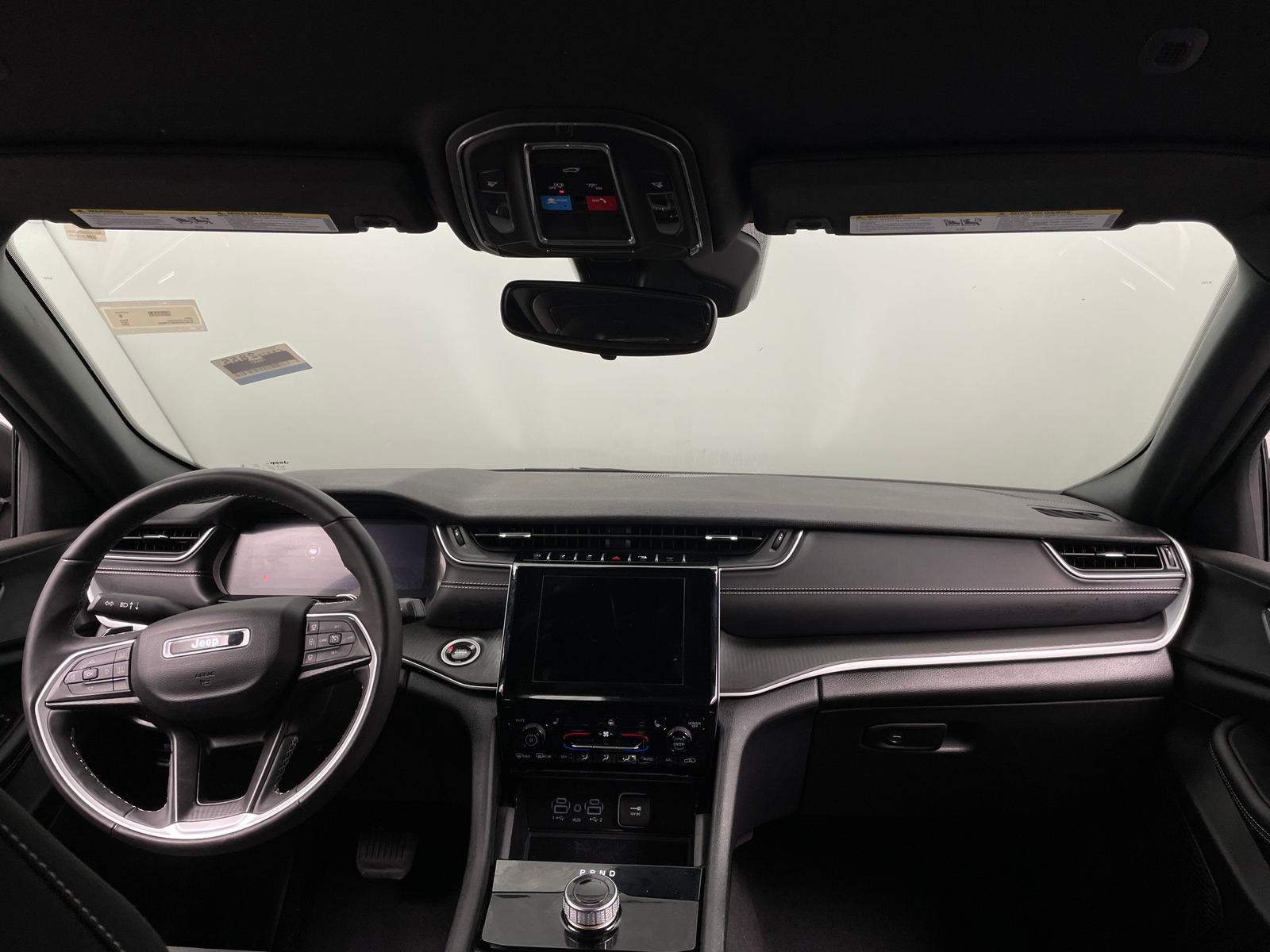 Thumbnail: 2024 Jeep Grand Cherokee - 3