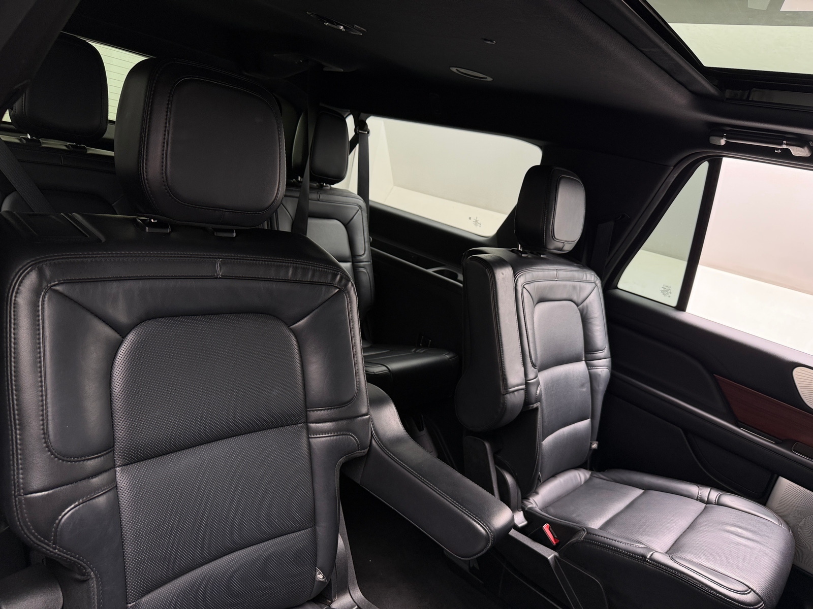Thumbnail: 2021 Lincoln Navigator L - 5