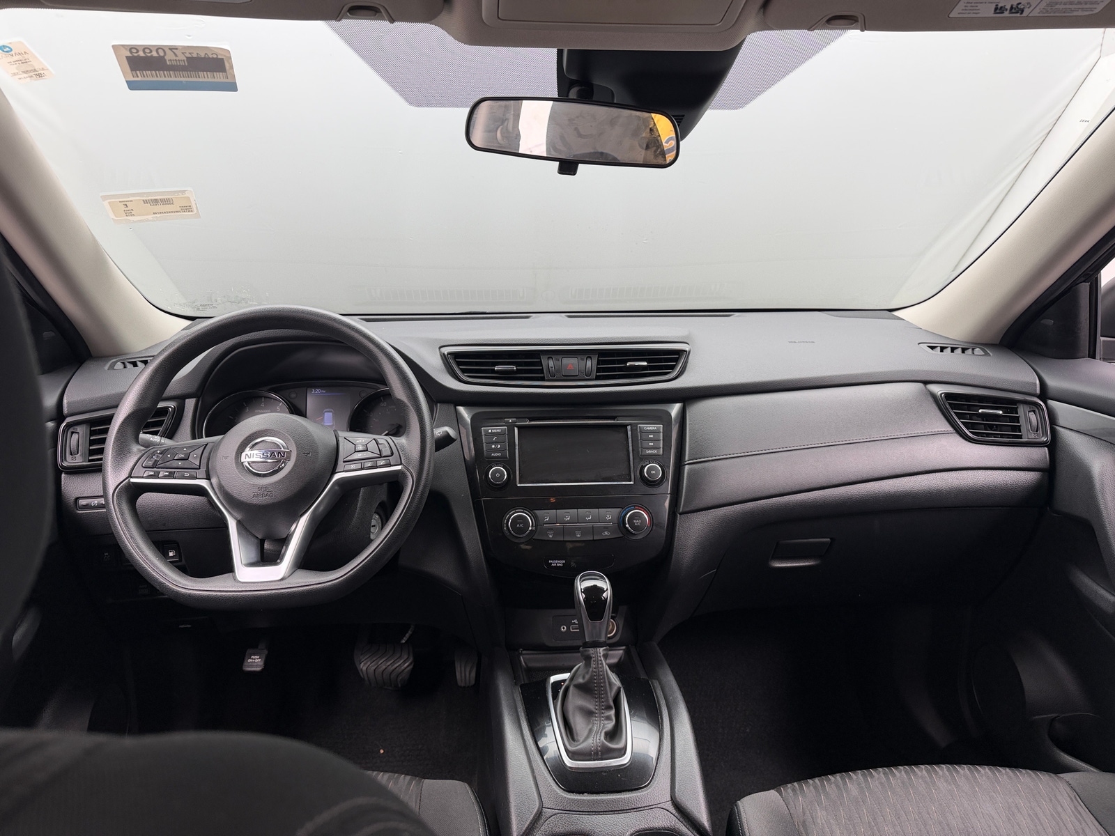 Thumbnail: 2019 Nissan Rogue - 3