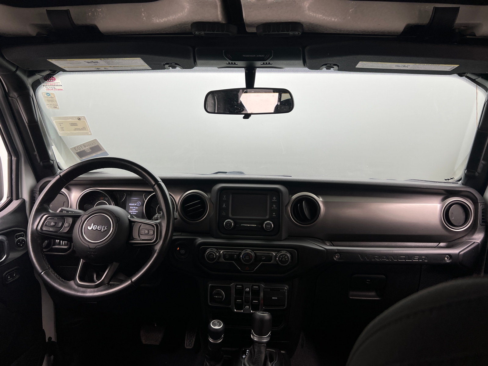 Thumbnail: 2019 Jeep Wrangler - 3