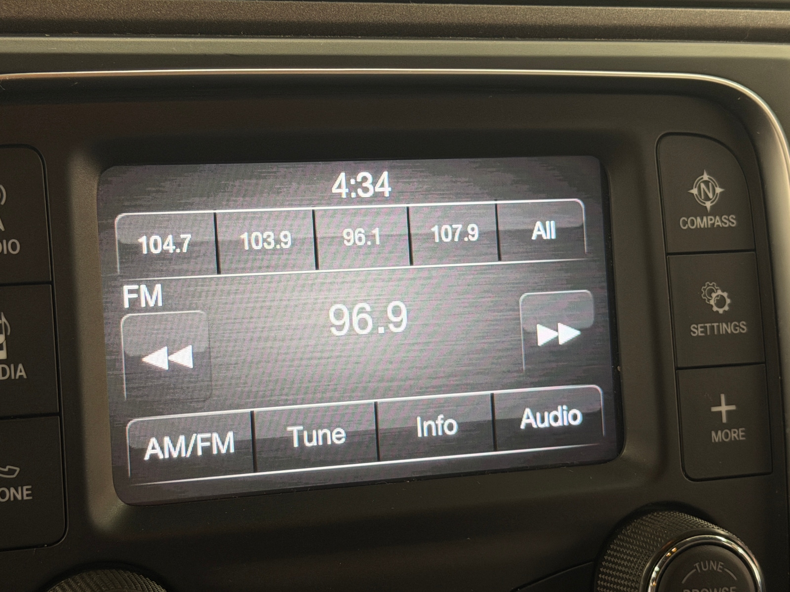 Thumbnail: 2023 RAM 1500 Classic - 4