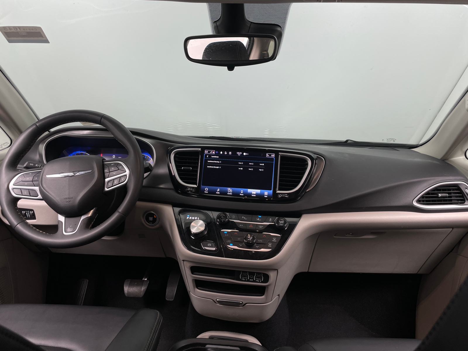 Thumbnail: 2024 Chrysler Pacifica - 2