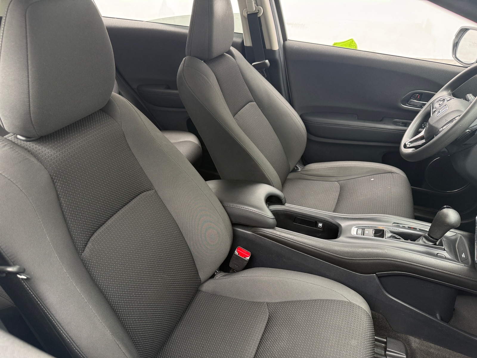 Thumbnail: 2022 Honda HR-V - 2