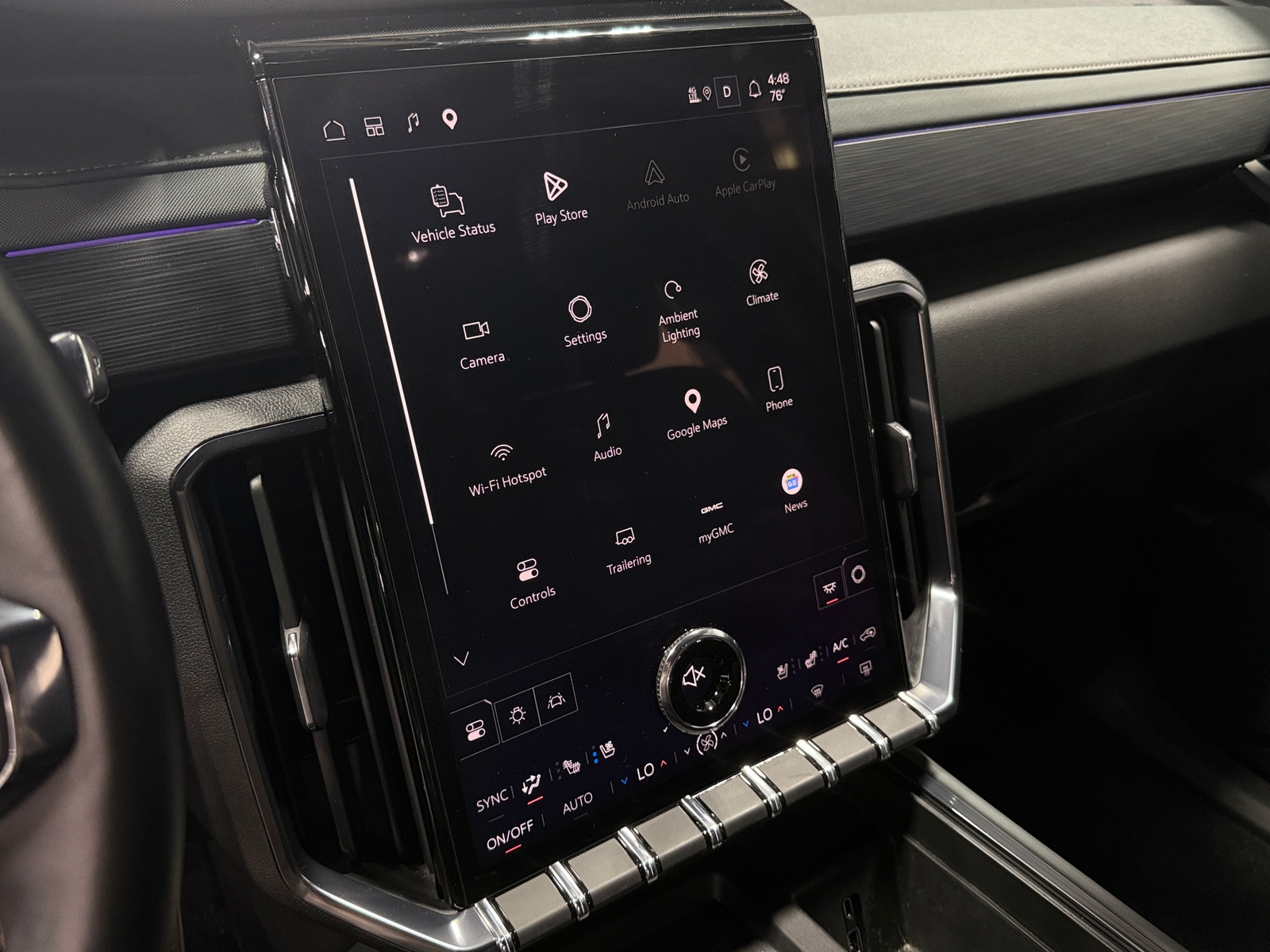 Thumbnail: 2024 GMC Acadia - 3