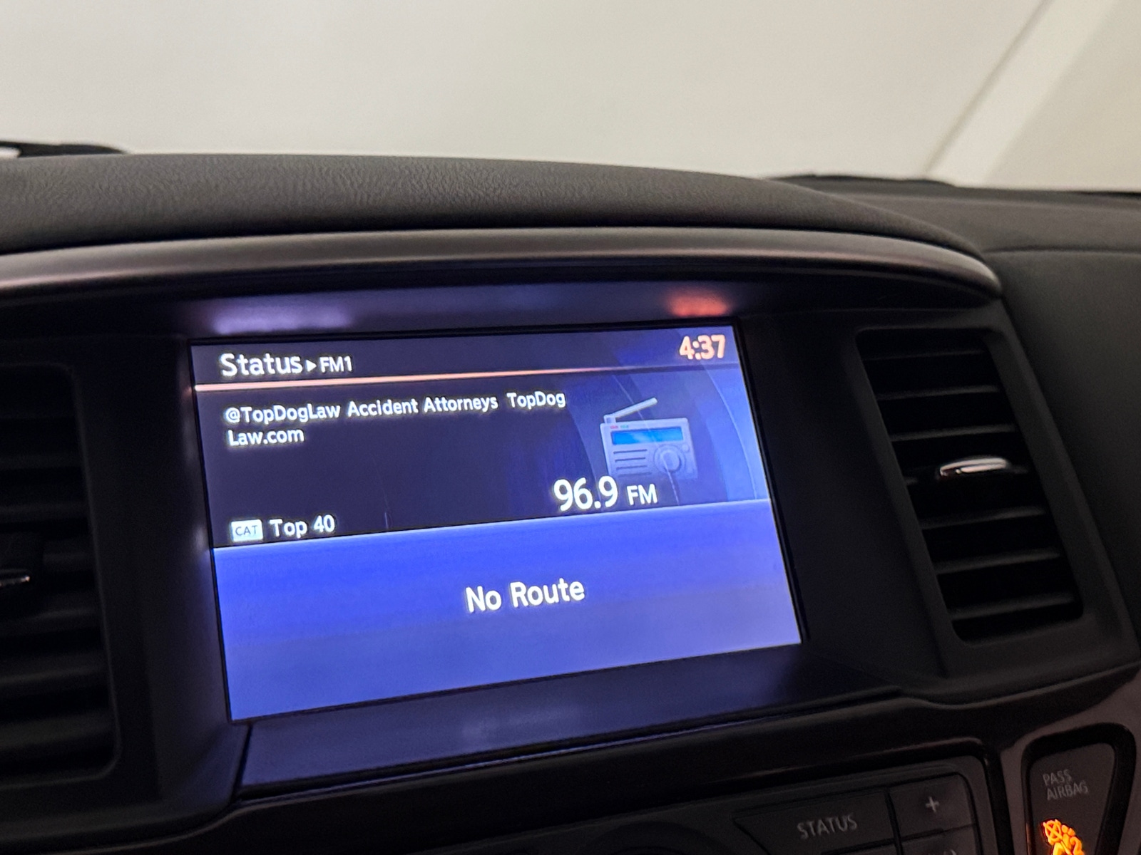 Thumbnail: 2016 Nissan Pathfinder - 3