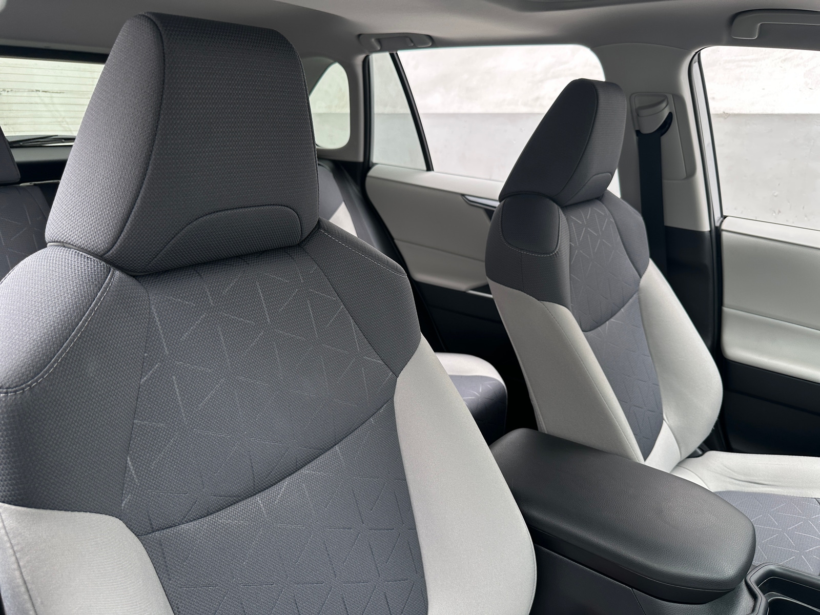 Thumbnail: 2019 Toyota RAV4 - 2