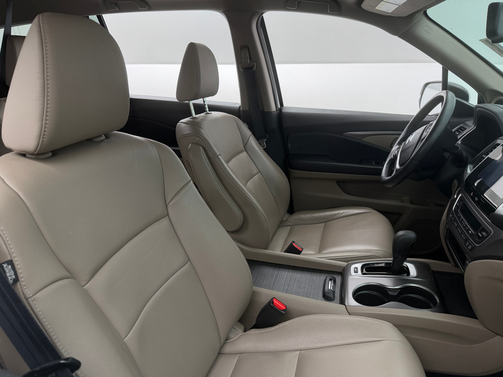 Thumbnail: 2017 Honda Pilot - 2