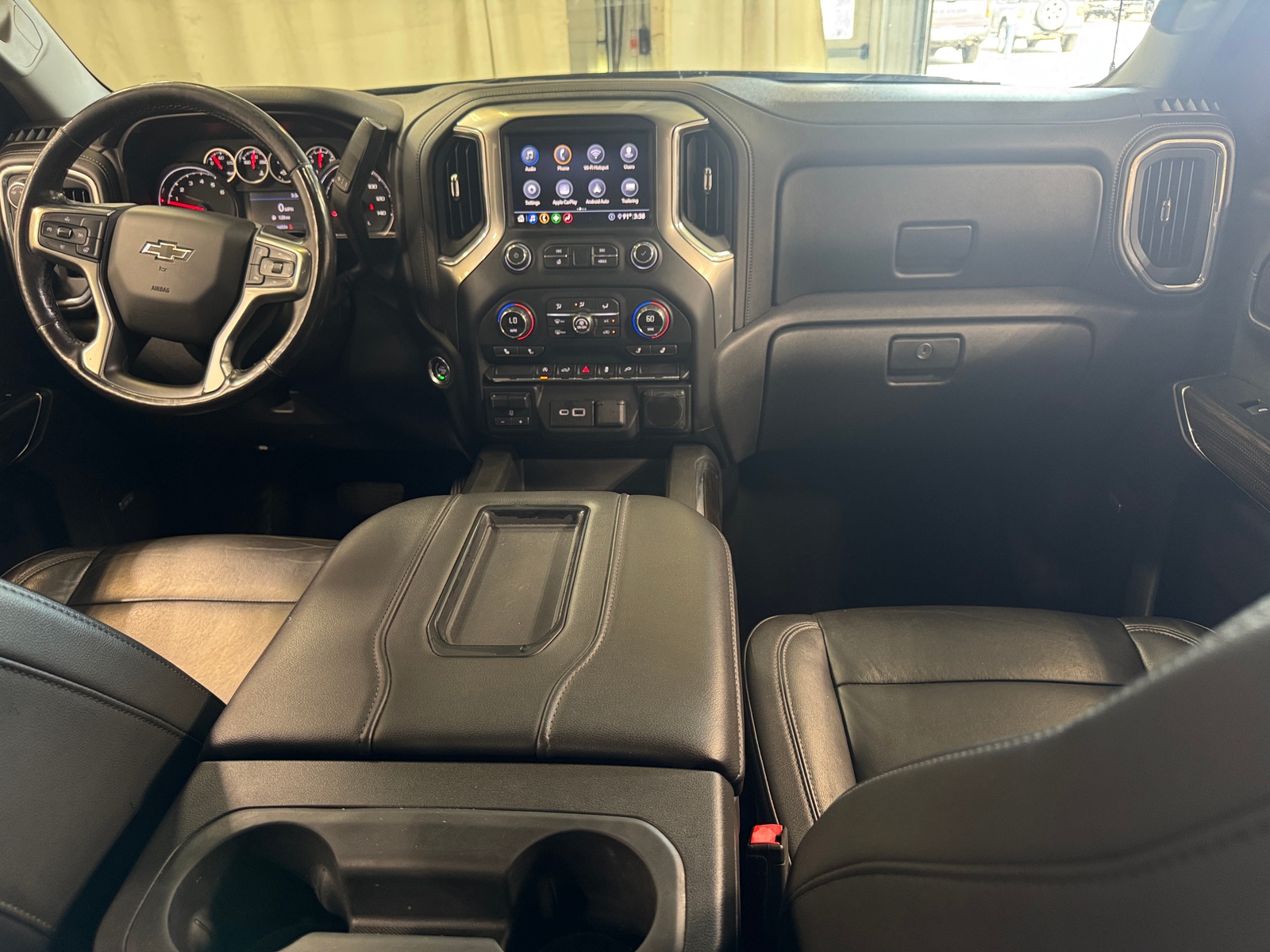 Thumbnail: 2020 Chevrolet Silverado 1500 - 3