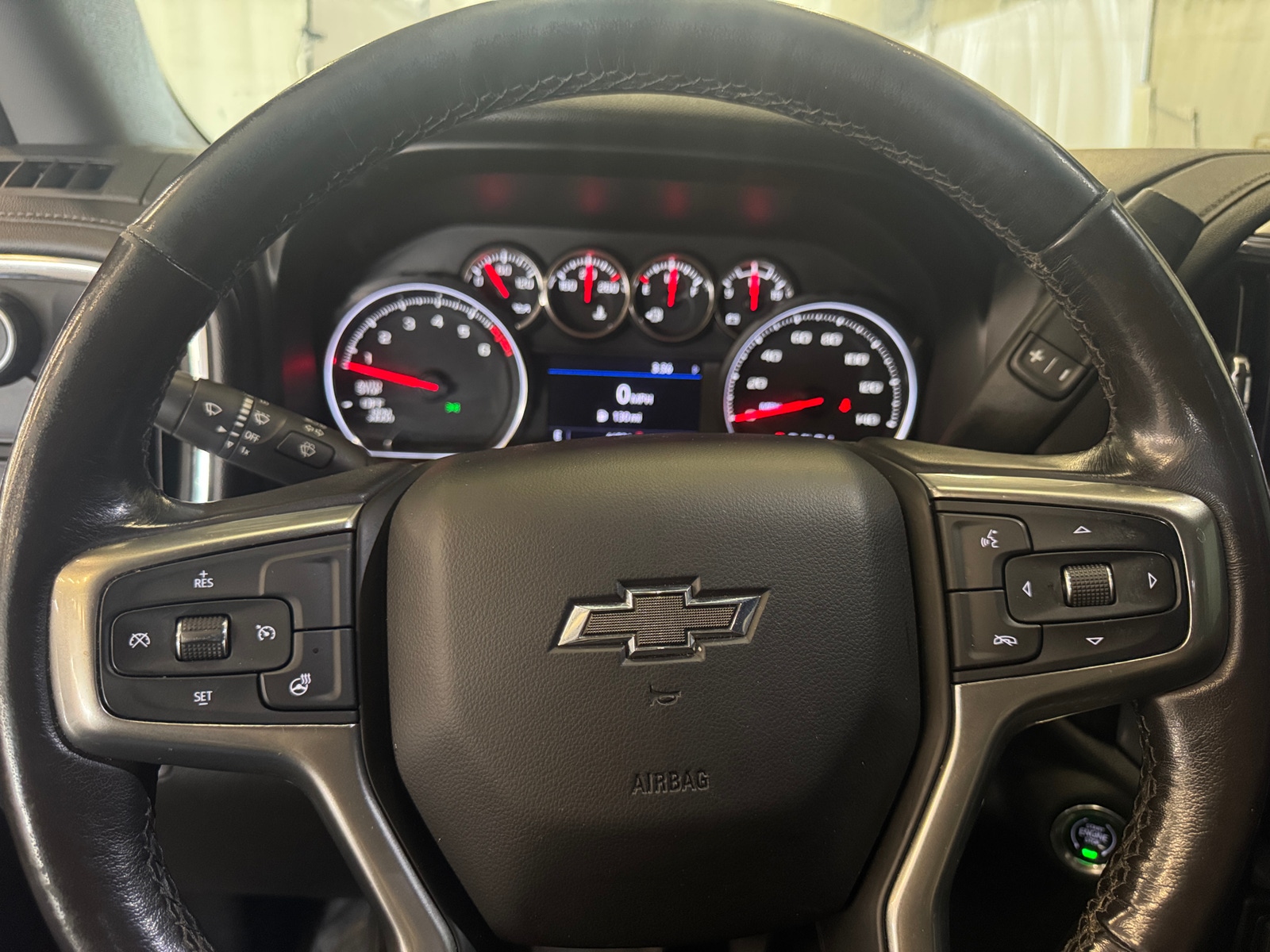 Thumbnail: 2020 Chevrolet Silverado 1500 - 5