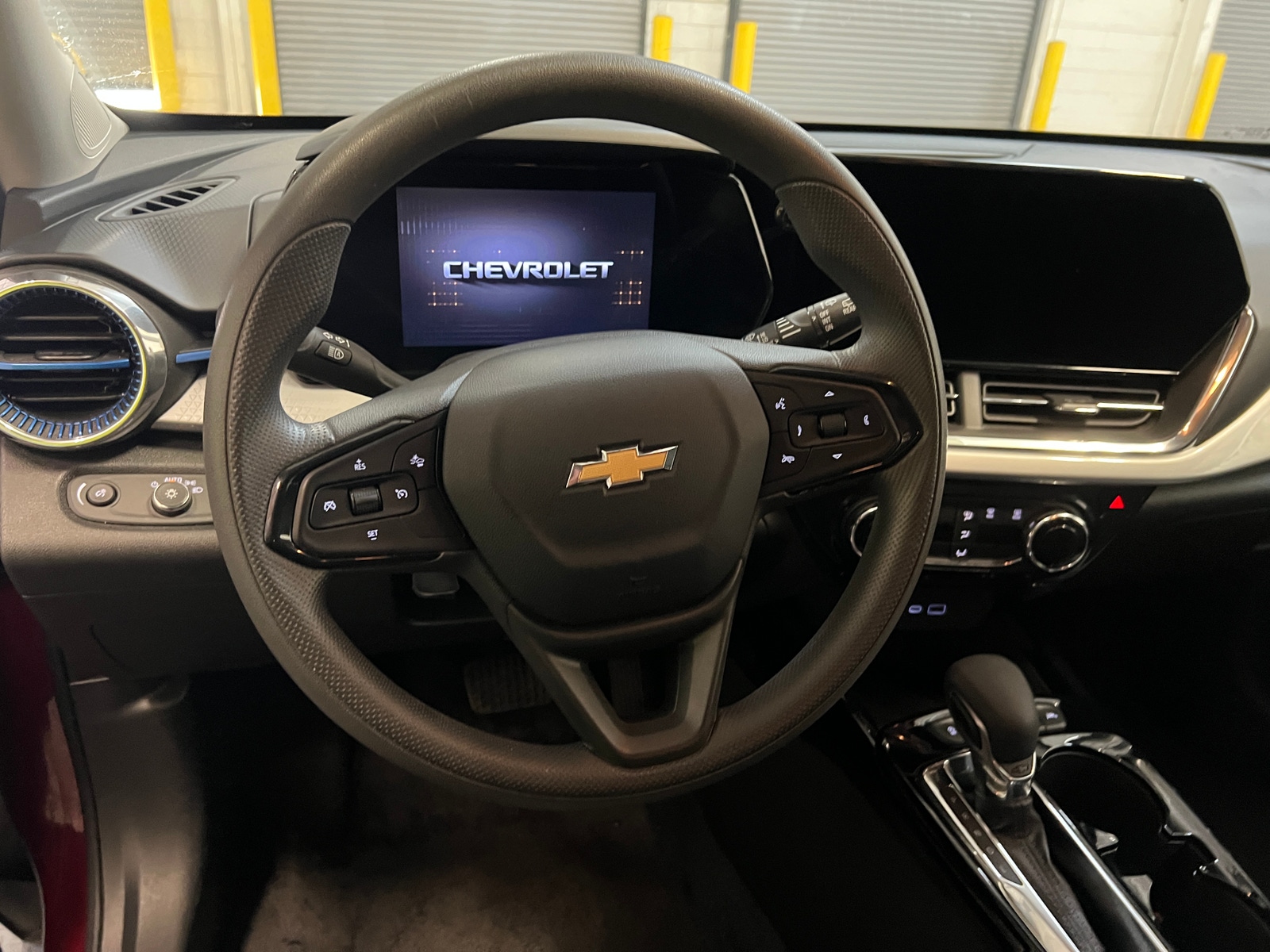 Thumbnail: 2025 Chevrolet Trax - 4