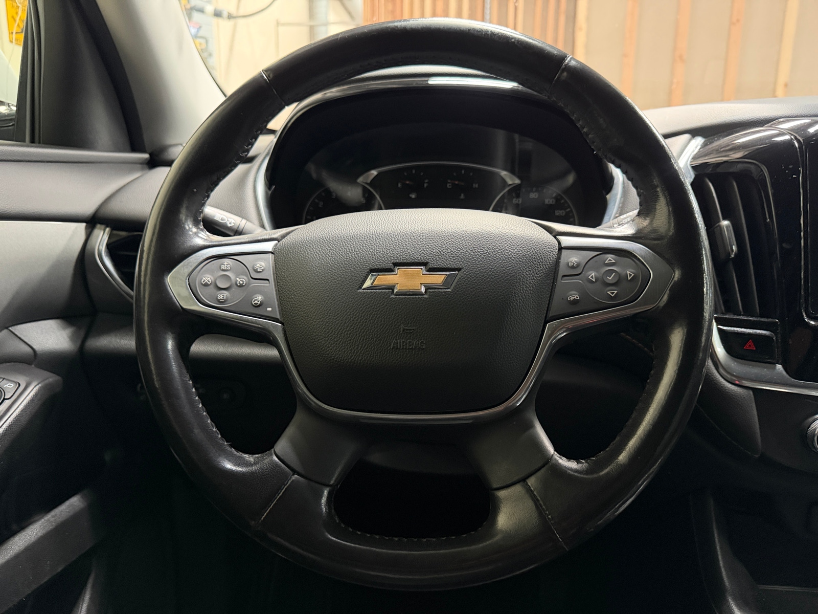 Thumbnail: 2020 Chevrolet Traverse - 4