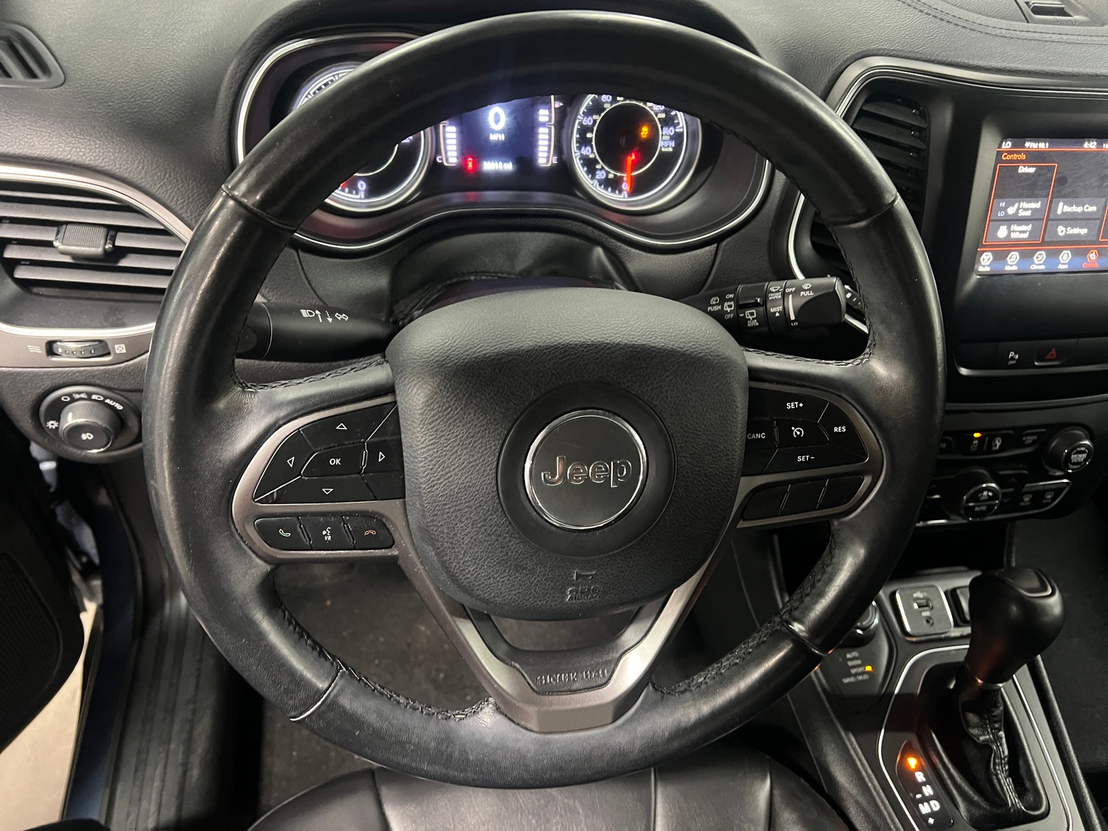 Thumbnail: 2019 Jeep Cherokee - 5