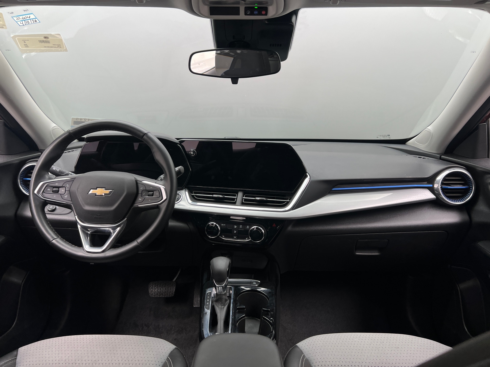 Thumbnail: 2025 Chevrolet Trax - 2