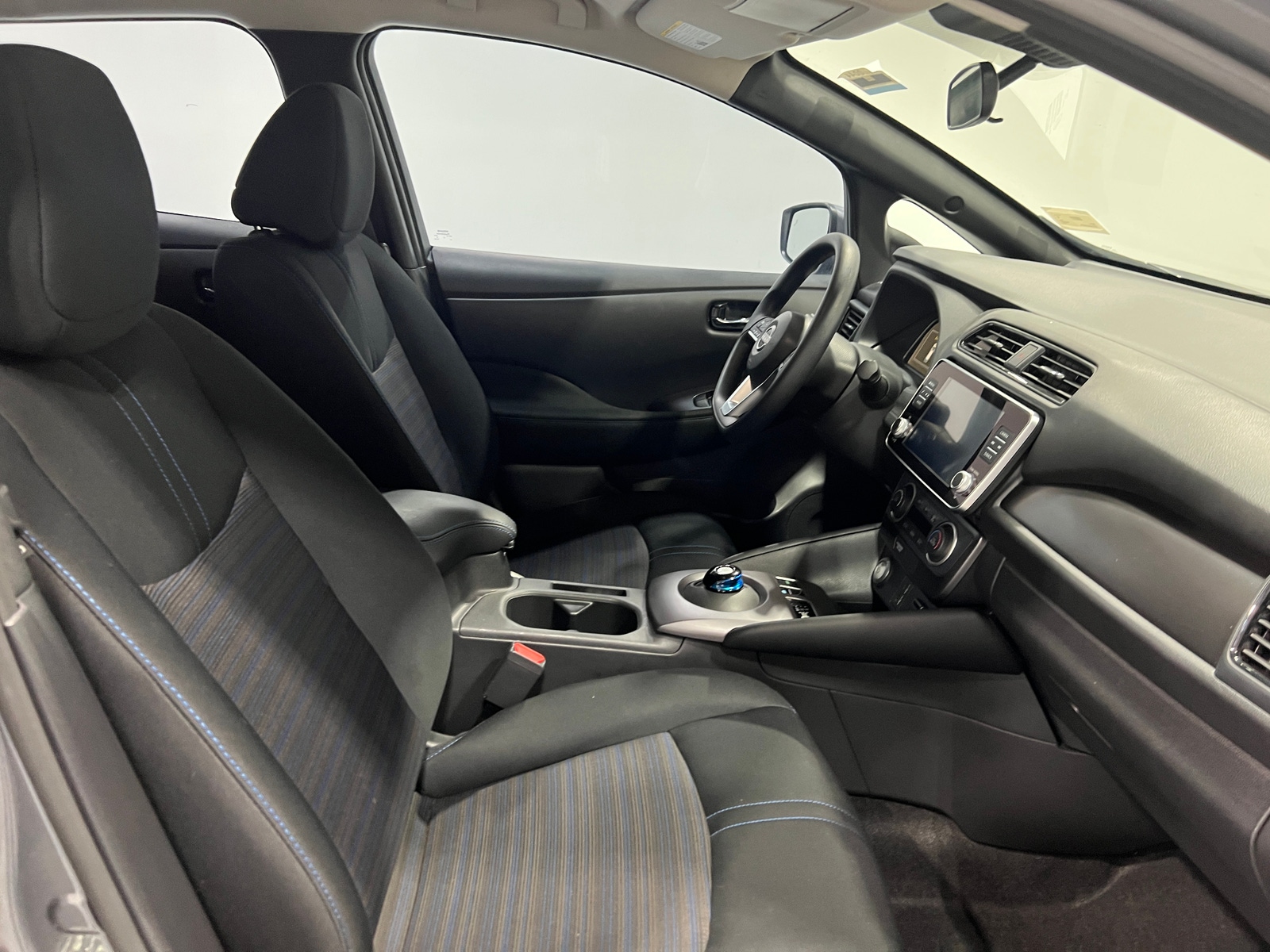 Thumbnail: 2025 Nissan Leaf - 2