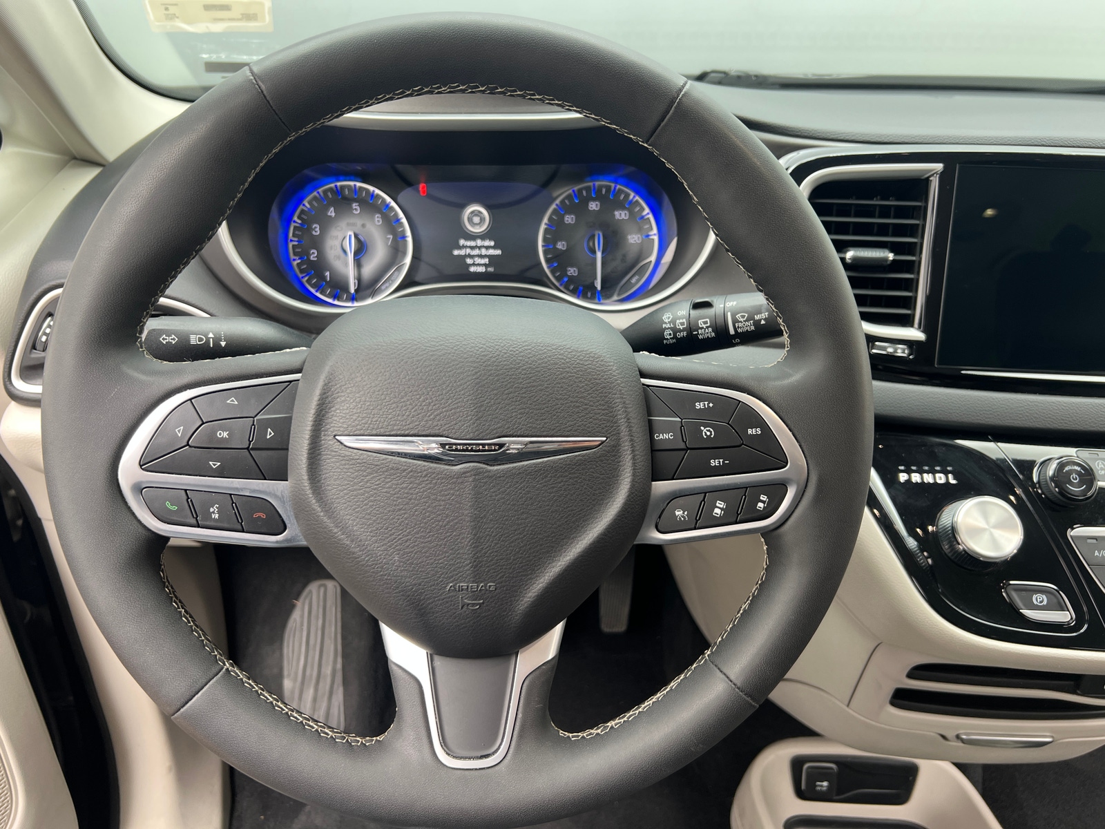Thumbnail: 2024 Chrysler Pacifica - 4