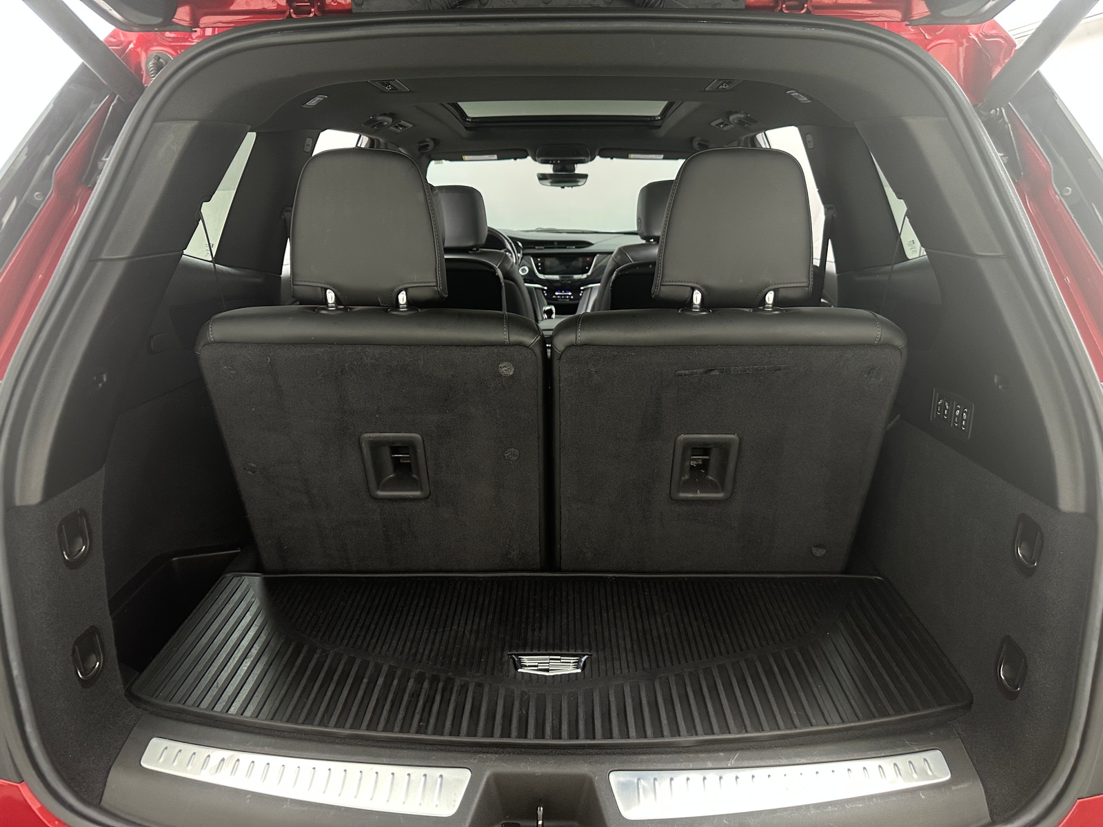 Thumbnail: 2025 Cadillac XT6 - 6