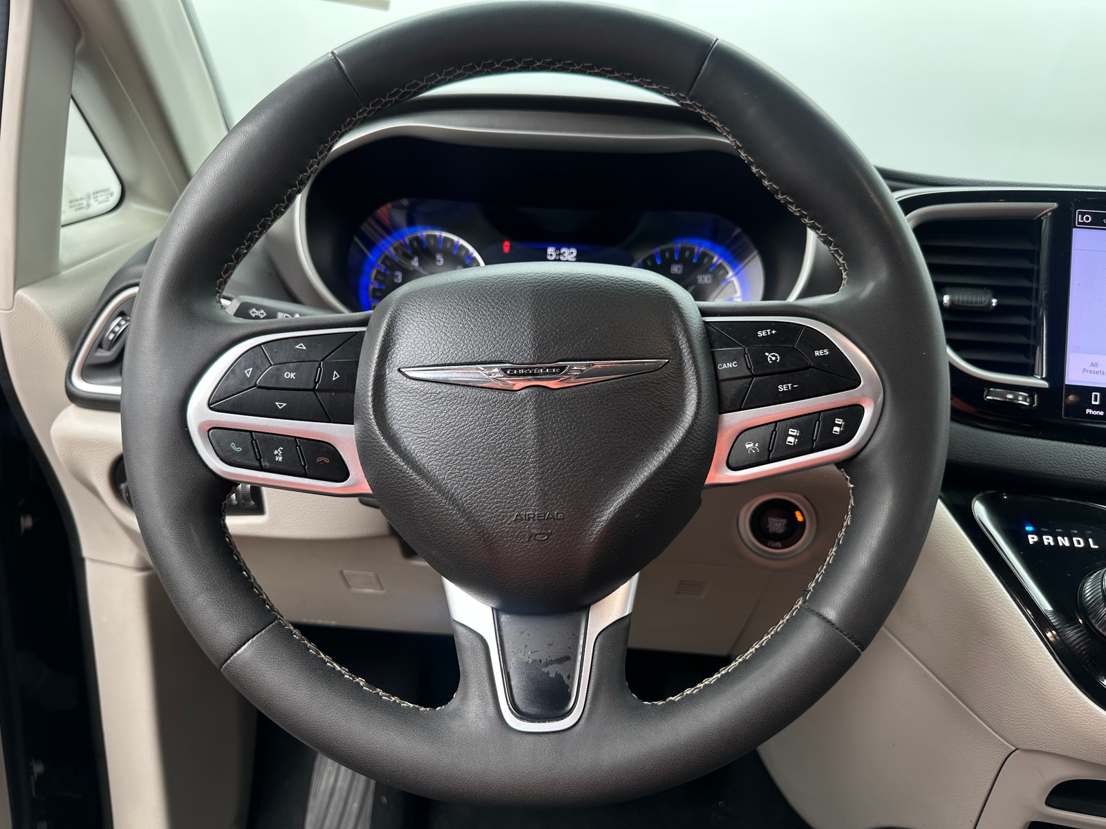 Thumbnail: 2024 Chrysler Pacifica - 4