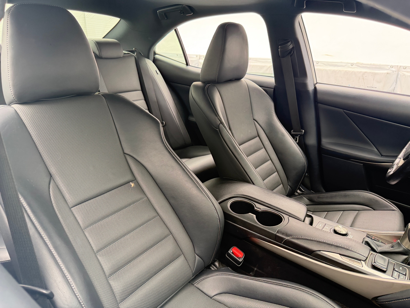 Thumbnail: 2019 Lexus IS - 2