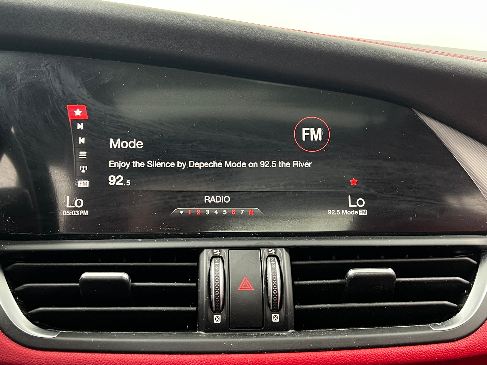 Thumbnail: 2018 Alfa Romeo Giulia - 3