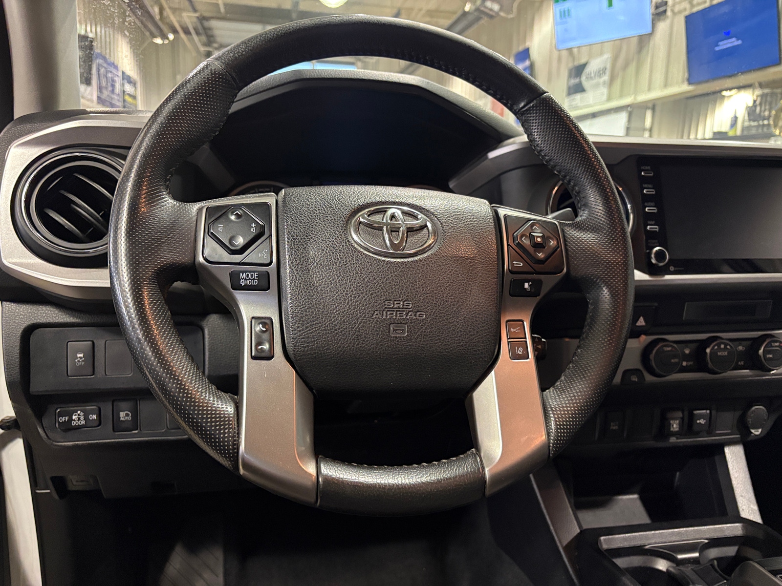 Thumbnail: 2021 Toyota Tacoma - 5