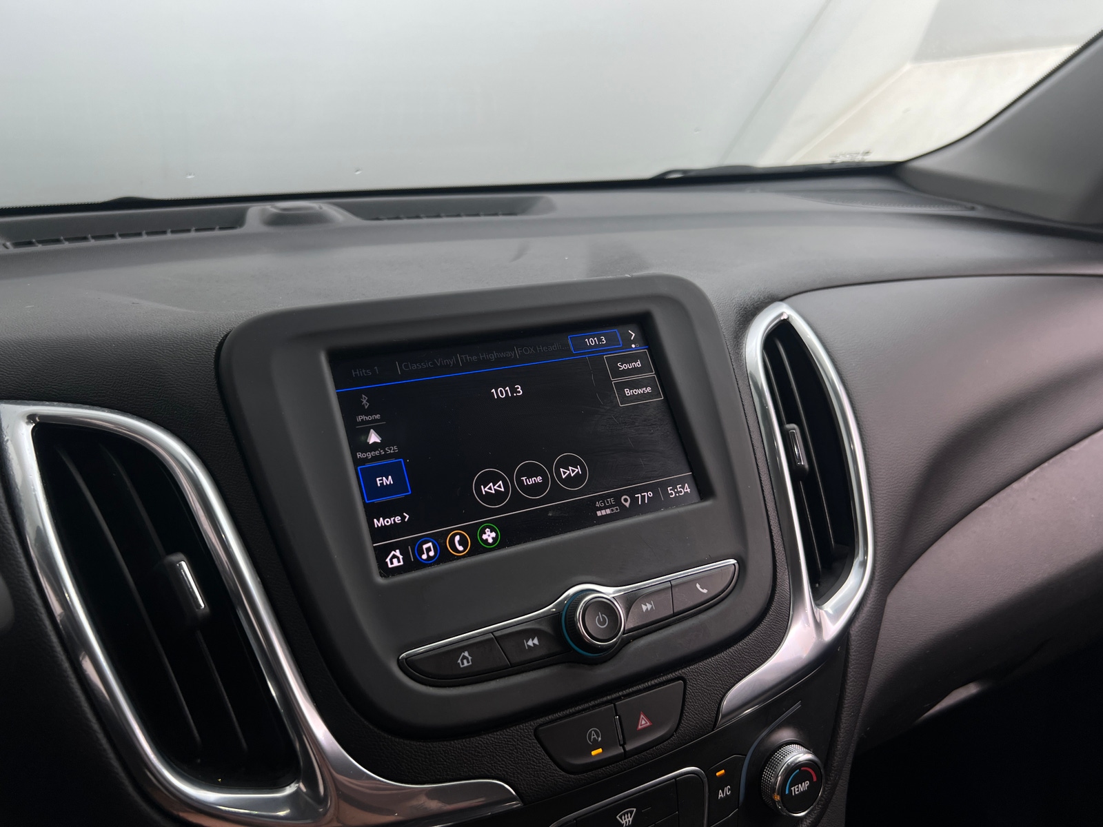 Thumbnail: 2023 Chevrolet Equinox - 4