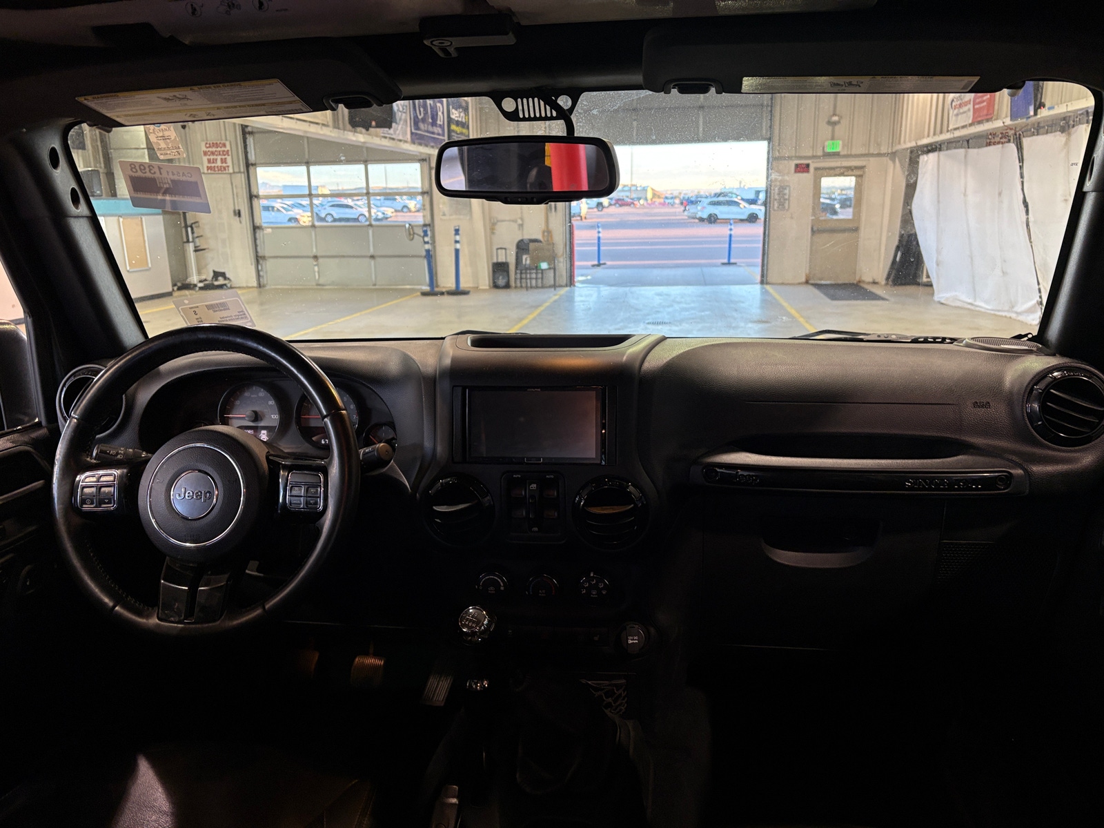 Thumbnail: 2017 Jeep Wrangler - 3