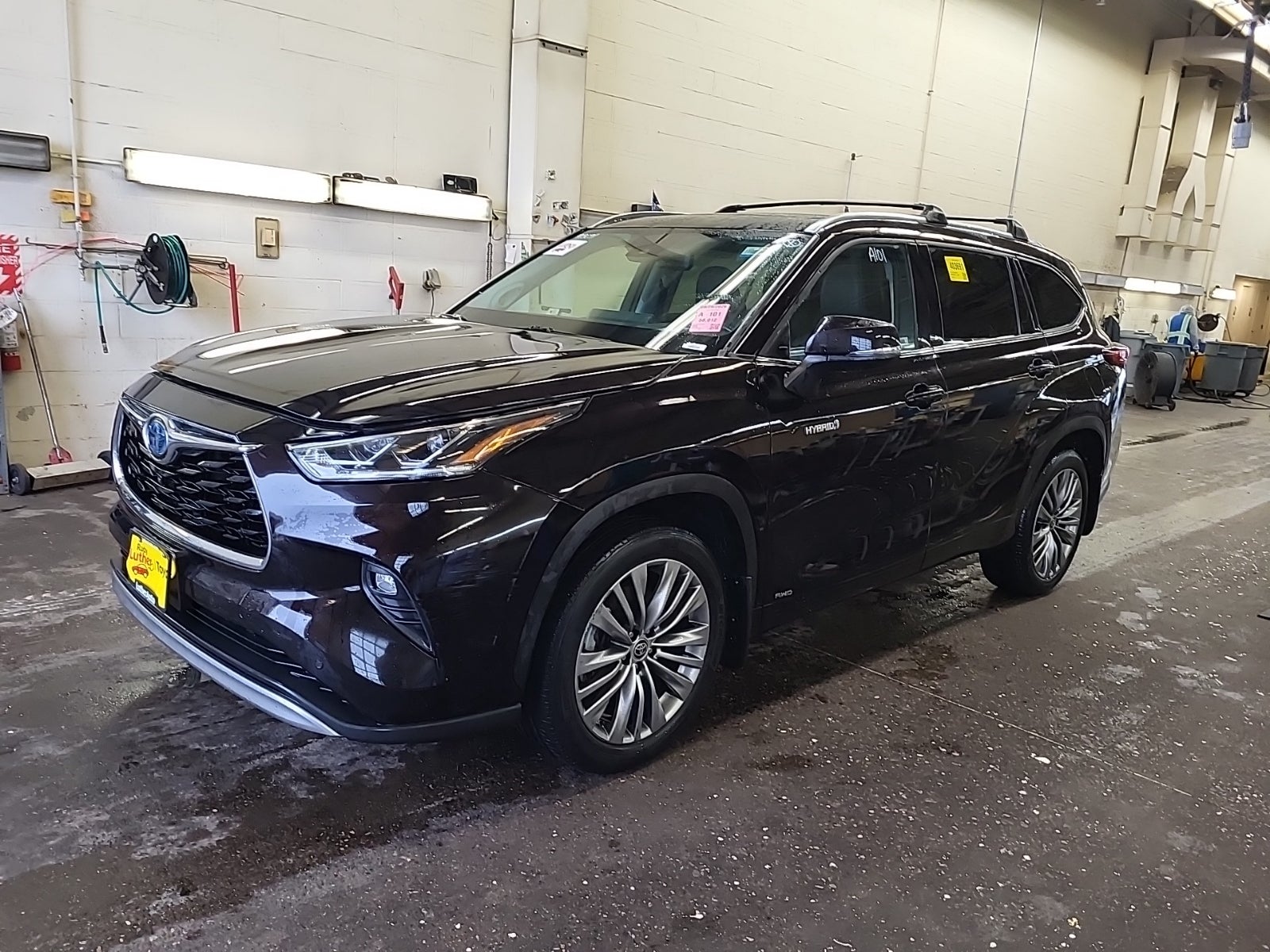 2020 Toyota Highlander Hybrid Platinum