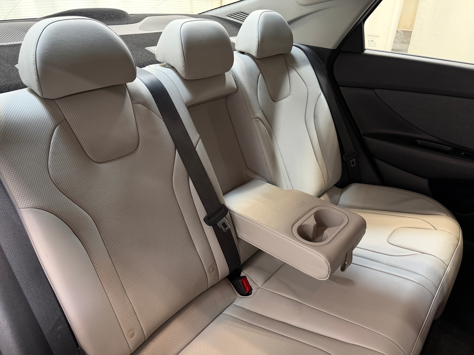 Thumbnail: 2023 Hyundai Elantra - 5