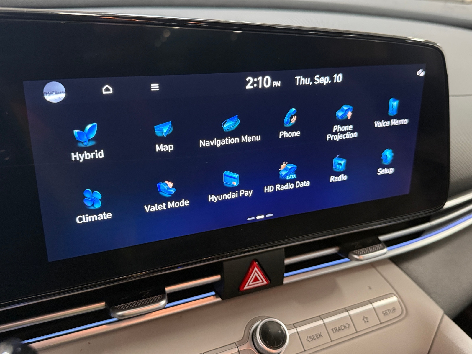 Thumbnail: 2023 Hyundai Elantra - 3