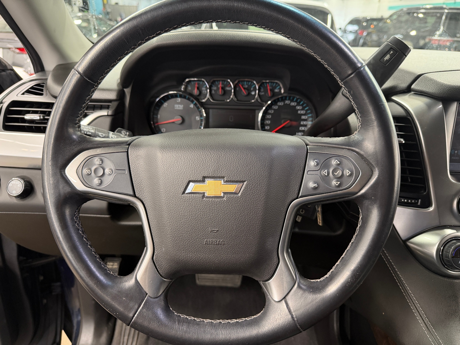 Thumbnail: 2019 Chevrolet Tahoe - 5