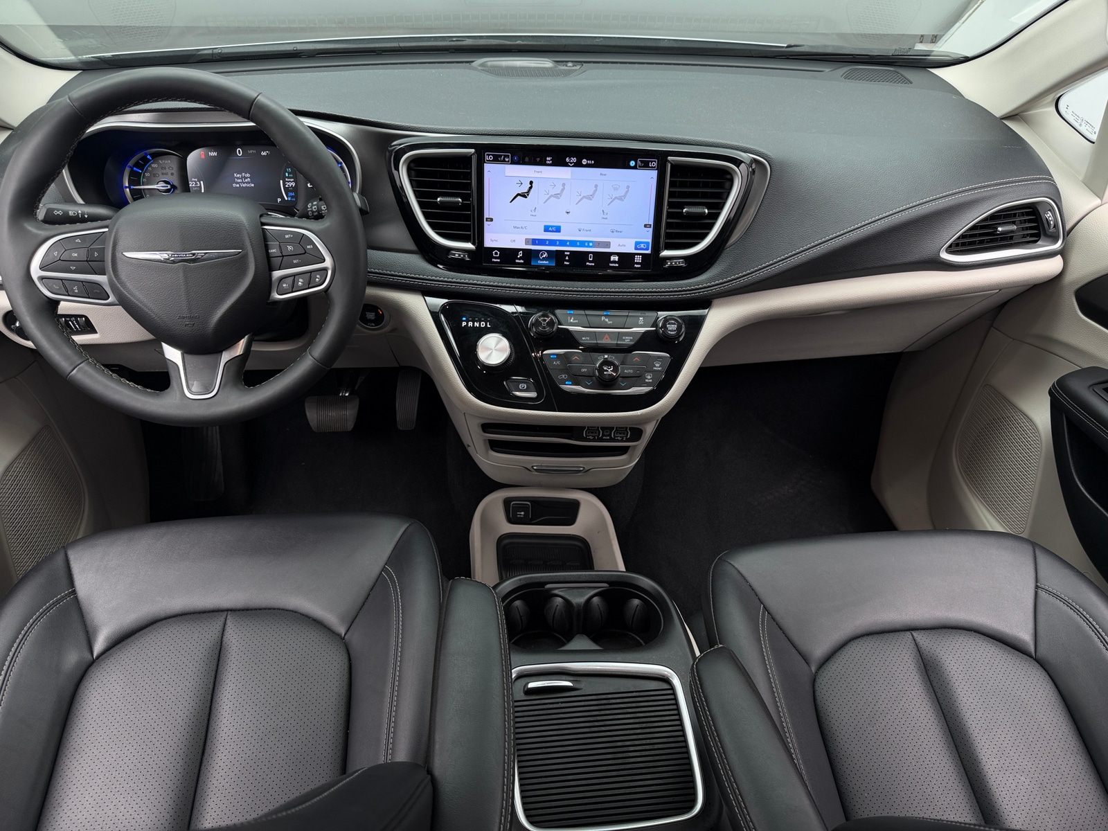Thumbnail: 2024 Chrysler Pacifica - 2