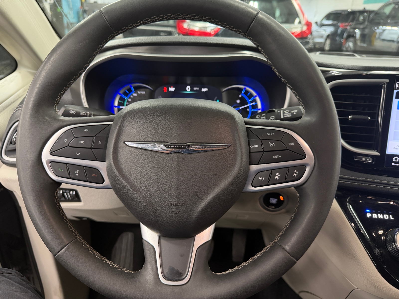 Thumbnail: 2024 Chrysler Pacifica - 4