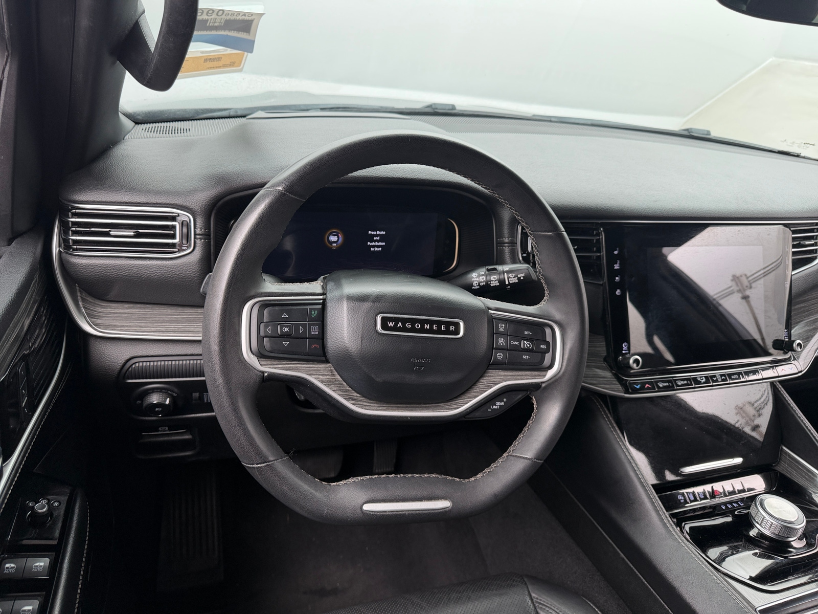Thumbnail: 2022 Jeep Wagoneer - 4